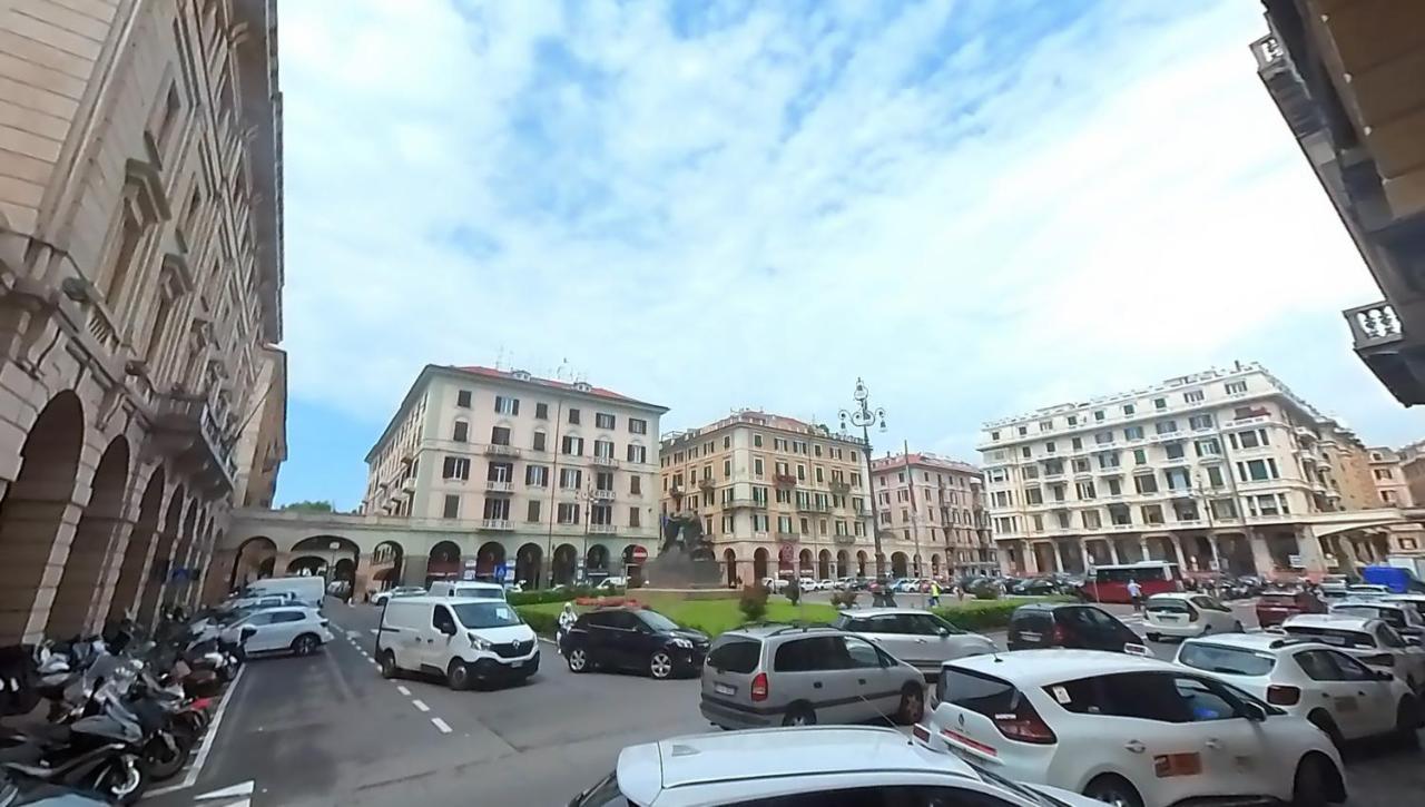Tra Centro E Mare - Intero Appartamento Con Parcheggio Savona Luaran gambar
